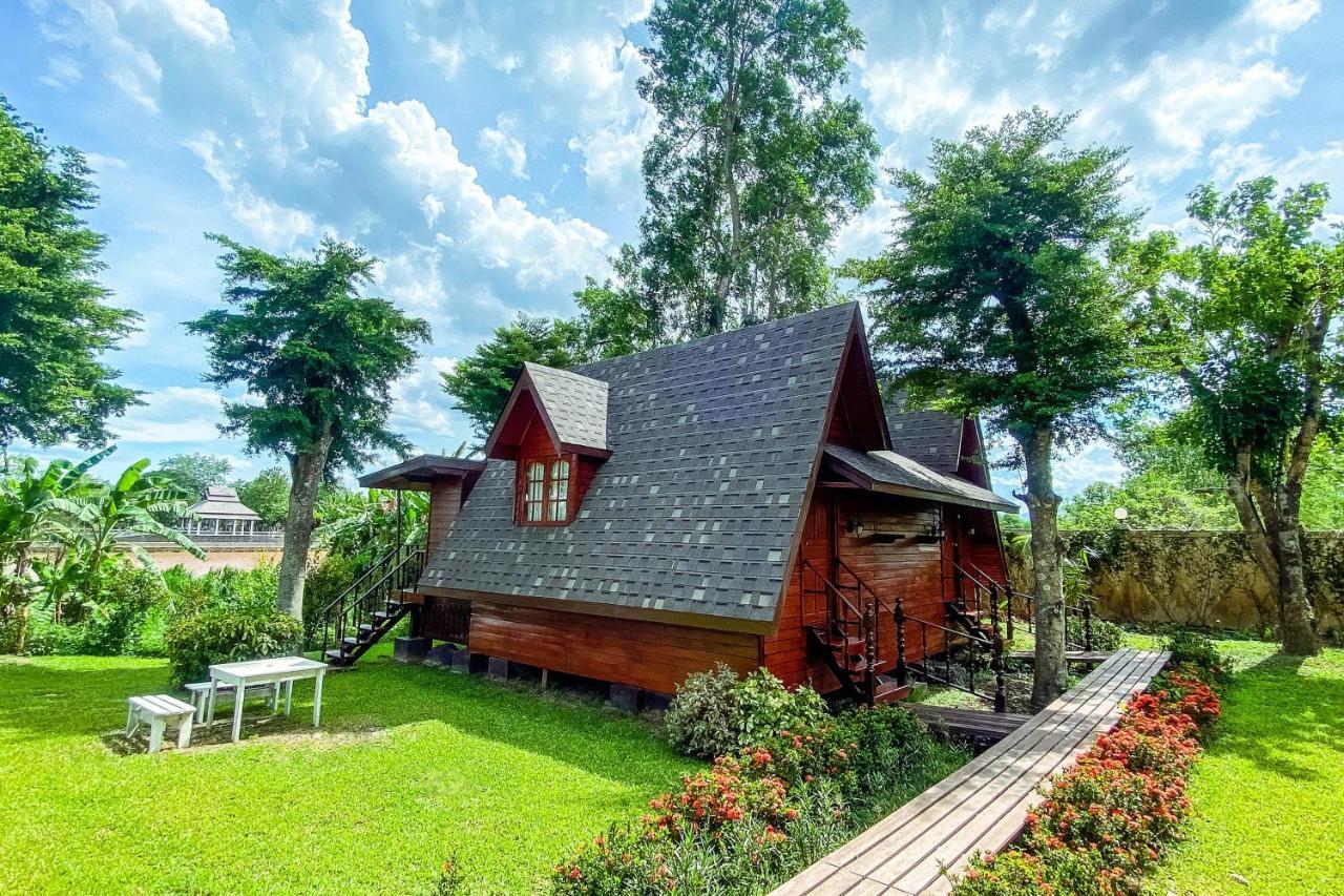 The Imperial River House Resort, Чианграй Экстерьер фото
