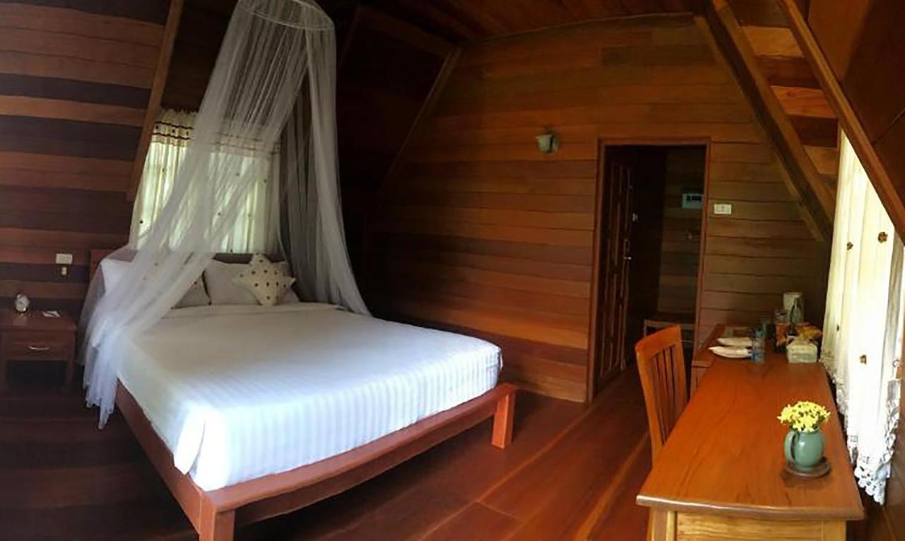 The Imperial River House Resort, Чианграй Экстерьер фото