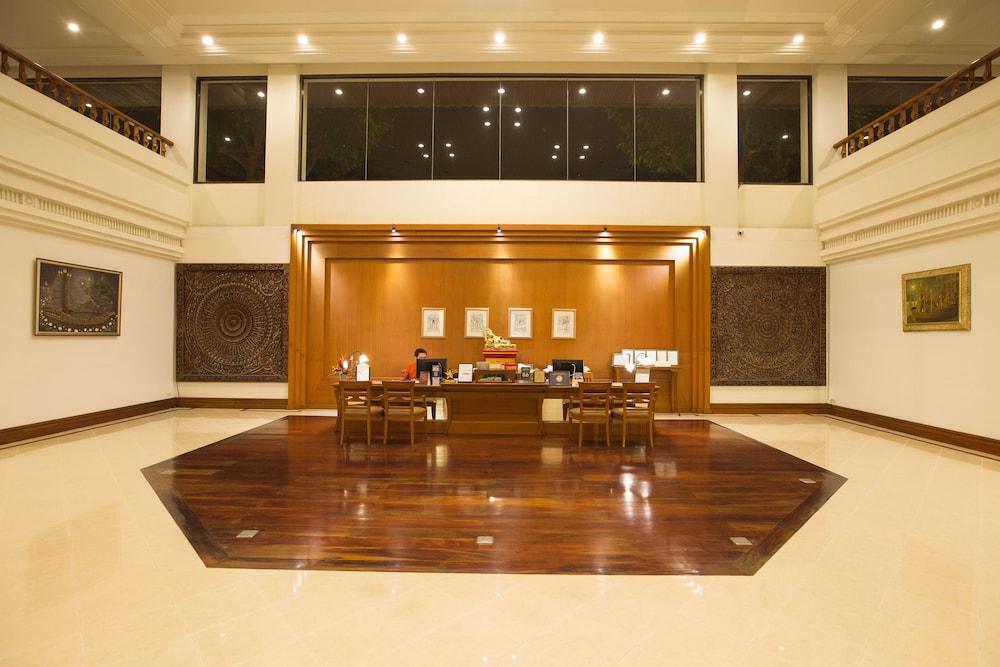 The Imperial River House Resort, Чианграй Экстерьер фото