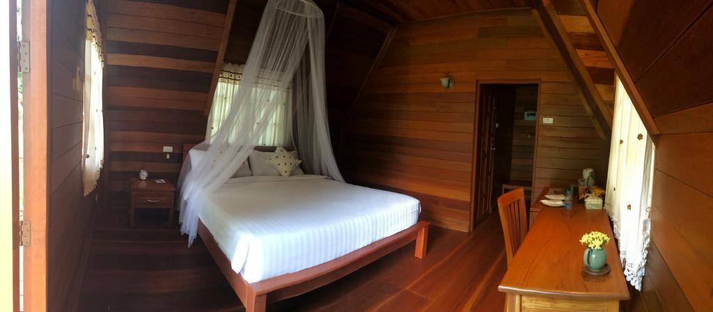 The Imperial River House Resort, Чианграй Экстерьер фото